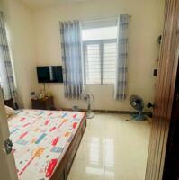 GIÁ SIÊU RẺ _ CĂN GÓC 2 MẶT KIỆT _ LÝ TỰ TRỌNG _ 30M RA MẶT TIỀN _ 3 TẦNG, 3PN _ GIÁ : 2,650 TỶ.
