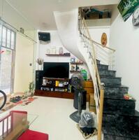 GIÁ SIÊU RẺ _ CĂN GÓC 2 MẶT KIỆT _ LÝ TỰ TRỌNG _ 30M RA MẶT TIỀN _ 3 TẦNG, 3PN _ GIÁ : 2,650 TỶ.