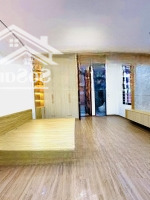 Bán Nhà Nguyễn Văn Cừ - Gia Thụy 3 Thoáng Thang Máy