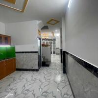 BÁN NHÀ KHU TÂN KIM NGAY CÂY XĂNG VÔ 100M, DT 4X10M SHR CHỈ 1.79 TỶ. LH:0908213395.
