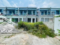 Hàng Ngộp Bán Gấp Nhà Liền Kề Oasis City 83M2/1Tỷ470 Full Bao Sổ Ngay Đại Học Việt Đức Bình Dương
