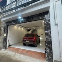 Bán nhà mặt ngõ Chùa Láng, Đống Đa, thiết kế 6 tầng thang máy, ô tô vào nhà. Giá 15.7 tỷ
