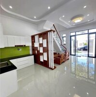 Ngợp Ngân Hàng Cần Bán Gấp NGÔI NHÀ MỚI XÂY DỰNG tại TT LONG ĐẤT