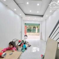 Bán nhà riêng Ngõ Núi Trúc, Ba Đình 6 tầng, mặt tiền 3.4m