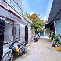 Nhà lầu 3 phòng ngủ, gần trường đại học Cần Thơ