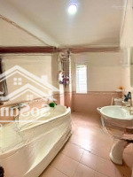 Nhà Mặt Đường Tuyến 2 Quán Nam, 5 Tầng Lô Góc, Độc Lập Gốc Dân Cực Đẹp
