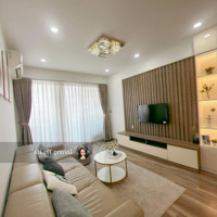 Cho Thuê Căn Hộ Sân Vườn Grand View, Quận 7 130M2 . 3 Phòng Ngủgiá 28 Triệu/Tháng. Liên Hệ: 0909740191 Ms Hà