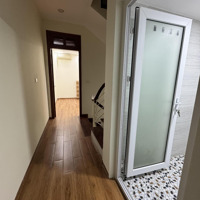 Cho Thuê Nhà Riêng 47M2, Giá Bán 11,9 Triệu Tại Ngõ 129 Bát Khối, View Đẹp, Uy Tín