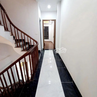 Bán Nhà Lô Góc Gần Bv Nông Nghiệp - Ô Tô Đỗ Cổng - Nhà Mới Đẹp Full Nôi Thất Ở Ngay