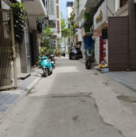 Bán Nhà Hoàng Cầu-Trần Quang Diệu,Ô Tô Tránh,Kinh Doanh- Diện Tích: 50M 5 Tầng-Mt5M- Giá Bán 16 Tỷ