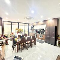 Siêu phẩm phố Võ Chí Công 55m2 – 6T thang máy – Mặt tiền 4.7m ô tô dừng đỗ 19.5 tỷ