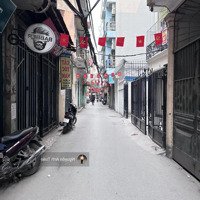 Bán Nhà Cầu Giấy Mặt Ngõ Thông Kinh Doanh, Ôtô Qua Nhà Ngõ Nông,Diện Tích50M2 X 5T Giá Bán 15.9 Tỷ