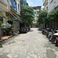 Mình Cần Bán Nhà Kim Đồng 40M 6 Tầng Ô Tô Đỗ Cửa Vào Nhà , Kinh Doanh Siêu Đỉnh
