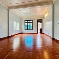 Chỉ 9 Tỷ 1, Bán Nhà Ngoại Giao Đoàn Cạnh Xuân La, Tây Hồ, Lô Góc 3 Thoáng 58M2 Gần Ôtô Tránh 5M Mt