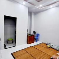 Bán Nhà Nguyễn Ảnh Thủ 68m2, 3 Tầng xe hơi ngủ trong nhà,30m, ra Nguyễn Ảnh Thủ
