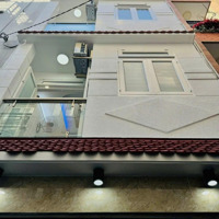 Gia Đình Đi Định Cư Bán Gấp Nhà Hùng Vương, P9, Q5. Giá Tl. 62M2. Hẻm Xe Hơi. 0765069021