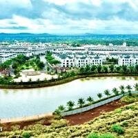 Biệt thự đơn lập hướng Đông nam mát mẻ, đã có sổ giá tốt.