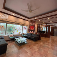 Biệt Thự Vườn Đào - Siêu Vip Tây Hồ
Diện Tích: 230.9M | Mặt Tiền: 15M | Kết Cấu: 5 Tầng + Tum