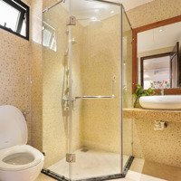Chủ Cần Bán Khách Sạnmặt Tiềnbiển Sơn Thuỷ- View Biển Và Có Dòng Tiền Sẵn
