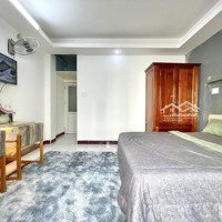 Căn Hộ 2 Phòng Ngủban Công, Tách Bếp Ngay Trung Tâm Thành Phố