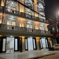 Bán Nhà 6 Tầng Vip Phố Tư Đình Long Biên Chỉ 6.3 Tỷ Vị Trí Siêu Đẹp ÔTô Chạy Vòng Quanh