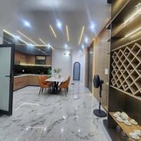 NHÀ GẦN CHỢ HOÀ XUÂN ĐÀ NẴNG, 3 TẦNG FULL NỘI THẤT, 100M2 CHỈ 5.4 TỶ. LH:0906428491