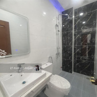 Hẻm Xe Tải Ngay Nguyễn Thượng Hiền, 56M2, Ngang 4M, Nhà Mới Đẹp Thang Máy Vi Vu