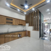 Hẻm Xe Tải Ngay Nguyễn Thượng Hiền, 56M2, Ngang 4M, Nhà Mới Đẹp Thang Máy Vi Vu