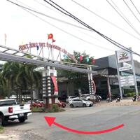 Bán nhà 3Lầu, MẶT TIỀN, KDoanh, VPCTy, Spa,….gần hãng xe TOYOTA 586