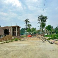 Chính Chủ Bên Em Bán Mảnh Đất Lô Góc Hai Mặt Tiền Nằm Gần Trung Tâm Xã Phú Mãn