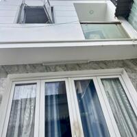 Nhà xinh sổ hồng riêng 1 trệt 1 lầu giá mềm chỉ 2 tỷ 450 triệu tth21 q12