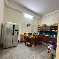 Mrs Tâm Bán nhà 4 tầng 50m2 chỉ 4,05 tỷ TĐC Xi măng, sở Dầu, Hồng Bàng, Hải Phòng. ngay chợ hoa quả