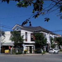 Bán Villa 2 Tầng Vip - Ngay Góc Ngã Tư Quận Cẩm Lệ.
Siêu Phẩm Không Gian Sống Đẳng Cấp