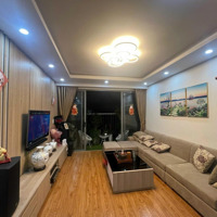 Hot! Cho Thuê Gấp Căn Hộ Cao Cấp Center Point 2 Phòng Ngủ, Full Đẹp. Giá Bán 15 Triệu. Liên Hệ: 0936055389