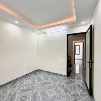 Nhà Riêng 3 Tầng 42M2 Giá Chỉ 2,85Tỷ - 1Km Ra Đường Đại Lộ Thăng Long, Ôtô Tới Nhà, 20P Đi Mỹ Đình