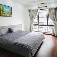 5.7 Tỷ - Nhà Xây Mới Phố Việt Hưng - Gần Oto Đỗ, Ngõ Thông Tứ Phía