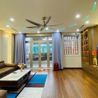 Siêu Phẩm Phước Long 2 Nhà Mới 4 Tầng + Thang Máy, Full Nội Thất Cao Cấp Vị Trí Đẹp Nhất Khu!