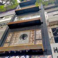 * Siêu Hiếm Nhà Mặt Phố Kim Mã ,View Hồ ,Đối Diện Lotte 105M ,6 Tầng ,Mặt Tiền 5,1M ,Giá Chỉ 52 Tỷ,