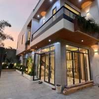 Căn Góc 2 Nhà Lầu Sân Vườn Đẹp 4,5 Tỷ