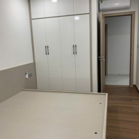 Cho Thuê Căn Hộ 102M(3Pn2Vs) Hướng. Đn.đã Có Đầy Đủ Nt. Cách Cầu Long Biên 3Km. Vào Ở Ngay, 15 Triệu/Th