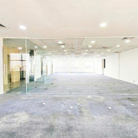 Cho Thuê Tòa Nhà Mới Góc 3 Mặt Tiền - Bạch Mã, Q. 10, Dtsd: 3000M2, Sàn Trống Suốt, Pccc Đầy Đủ