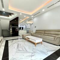 Cho thuê biệt thự Nam Thông Hầm, trệt, 2 lầu, sân vườn tại Phú Mỹ Hưng, Quận 7, Tp.HCM