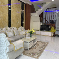 Cần Bán Gấp Căn Nhà Gần Chợ Bình Chánh