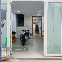 Nhà Bán Hẻm Xe Hơi 4 Phòng Ngủ - Giáp Gần Phạm Văn Đồng Hơn 5 Tỷ