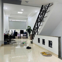 Nhà Bán Hẻm Xe Hơi 4 Phòng Ngủ - Giáp Gần Phạm Văn Đồng Hơn 5 Tỷ