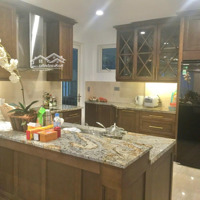 Bán Căn Hộ 3 Ngủ 110M Full Nội Thất Sẵn Sàng Về Ở Giá Thương Lượng Với Chủ Nhà