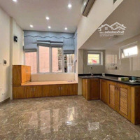 Bán Nhà Mặt Ngõ Kinh Doanh Khu Trung Tâm Đống Đa Ô Tô Đỗ Cửa. Liên Hệ: 0915349786