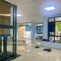Nhà Nguyên Căndiện Tích10 X 22M,(Hầm + 4 Lầu)Mới Hoàn Thiện,Ngăn Sẵn Vách Kính,Thang Máy,Full Máy Lạnh.