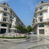 Nhà Nguyên Căndiện Tích10 X 22M,(Hầm + 4 Lầu)Mới Hoàn Thiện,Ngăn Sẵn Vách Kính,Thang Máy,Full Máy Lạnh.