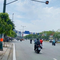 Bán Khách Sạn Phạm Văn Đồng 5 Tầng 32 Phòng Full Nội Thất Sân Thượng View Đẹp Giá Rẻ